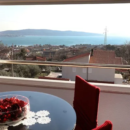 Apartment Dijana *